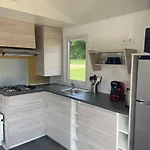 Zecamping 3 Piscine Chauffee Et Animaux Acceptes 3*
