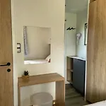 Zecamping 3 Piscine Chauffee Et Animaux Acceptes Κάμπινγκ 3*
