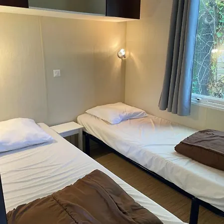 Zecamping 3 Etoiles Piscine Chauffee Et Animaux Acceptes 3*