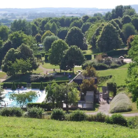 Zecamping 3 Etoiles Piscine Chauffee Et Animaux Acceptes Campingplatz Saint-Martin-du-Vieux-Belleme
