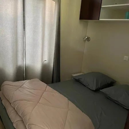Zecamping 3 Etoiles Piscine Chauffee Et Animaux Acceptes Campingplatz 3*