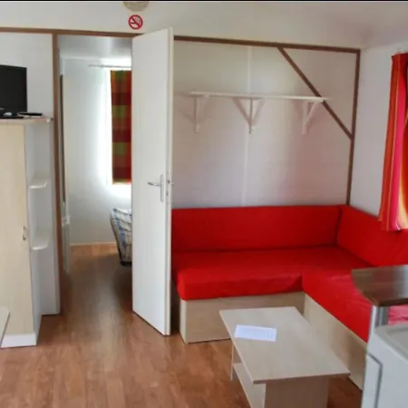 Zecamping 3 Etoiles Piscine Chauffee Et Animaux Acceptes Campingplatz Saint-Martin-du-Vieux-Belleme
