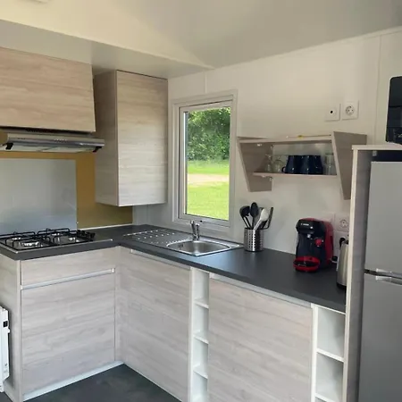Zecamping 3 Piscine Chauffee Et Animaux Acceptes 3*