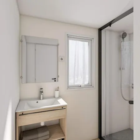 Zecamping 3 Etoiles Piscine Chauffee Et Animaux Acceptes 3*