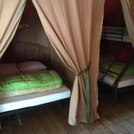Zecamping 3 Etoiles Piscine Chauffee Et Animaux Acceptes Campingplatz