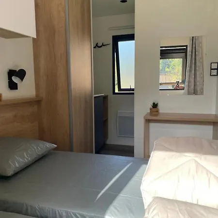 Zecamping 3 Piscine Chauffee Et Animaux Acceptes 营地
